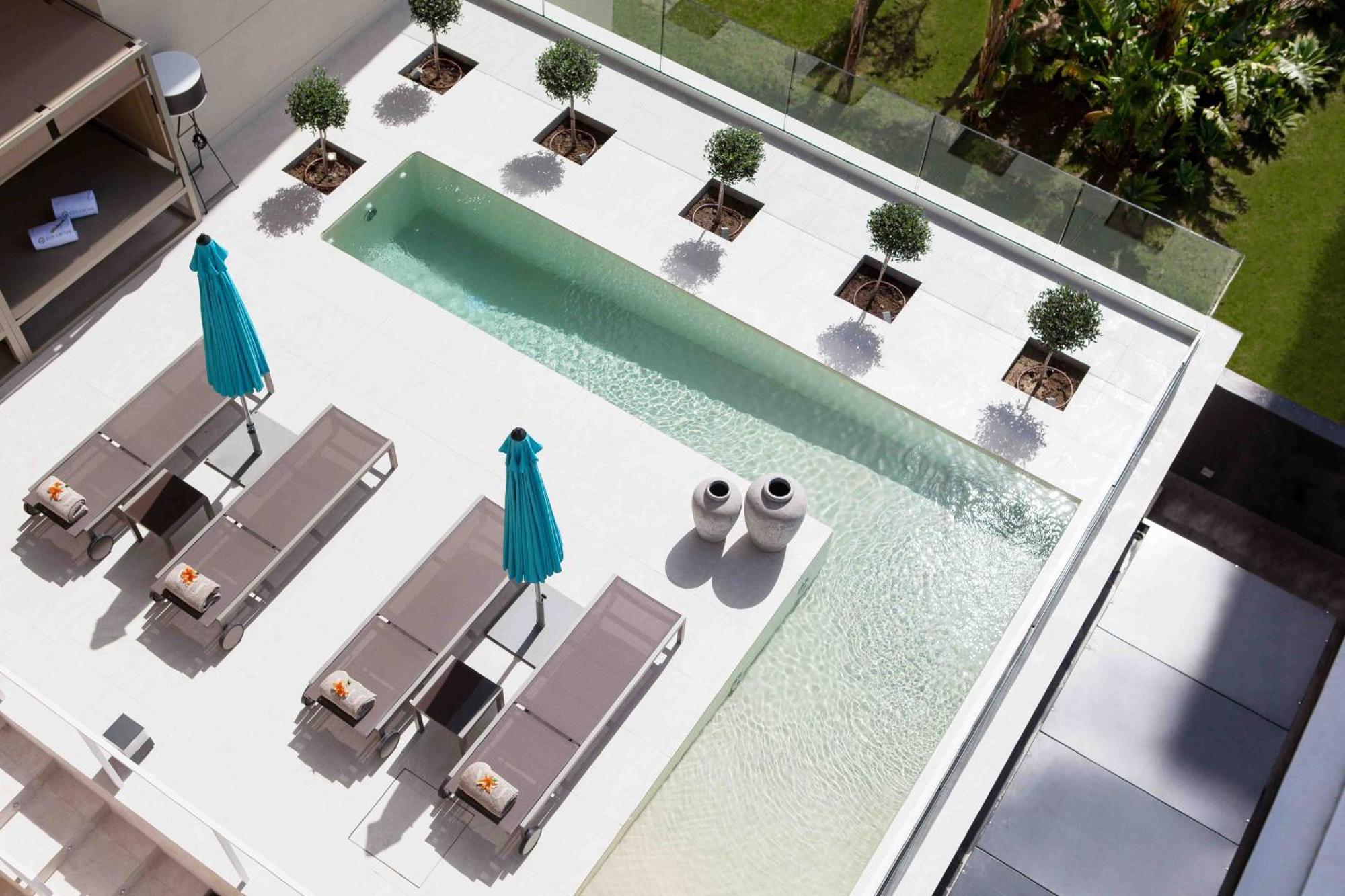 Don Carlos Marbella Luaran gambar 3D rendering of a pool