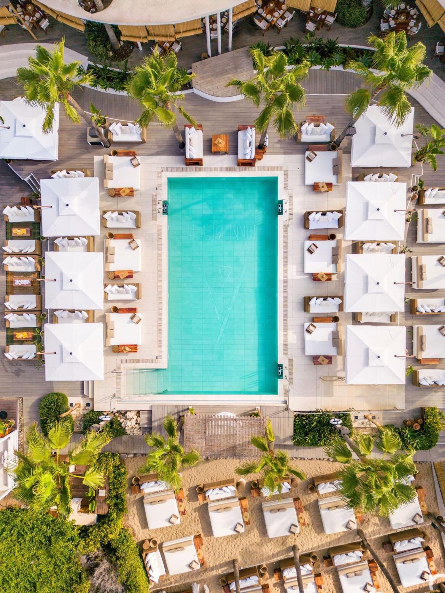 Don Carlos Marbella Luaran gambar Aerial view of the pool at the 1 Hotel South Beach