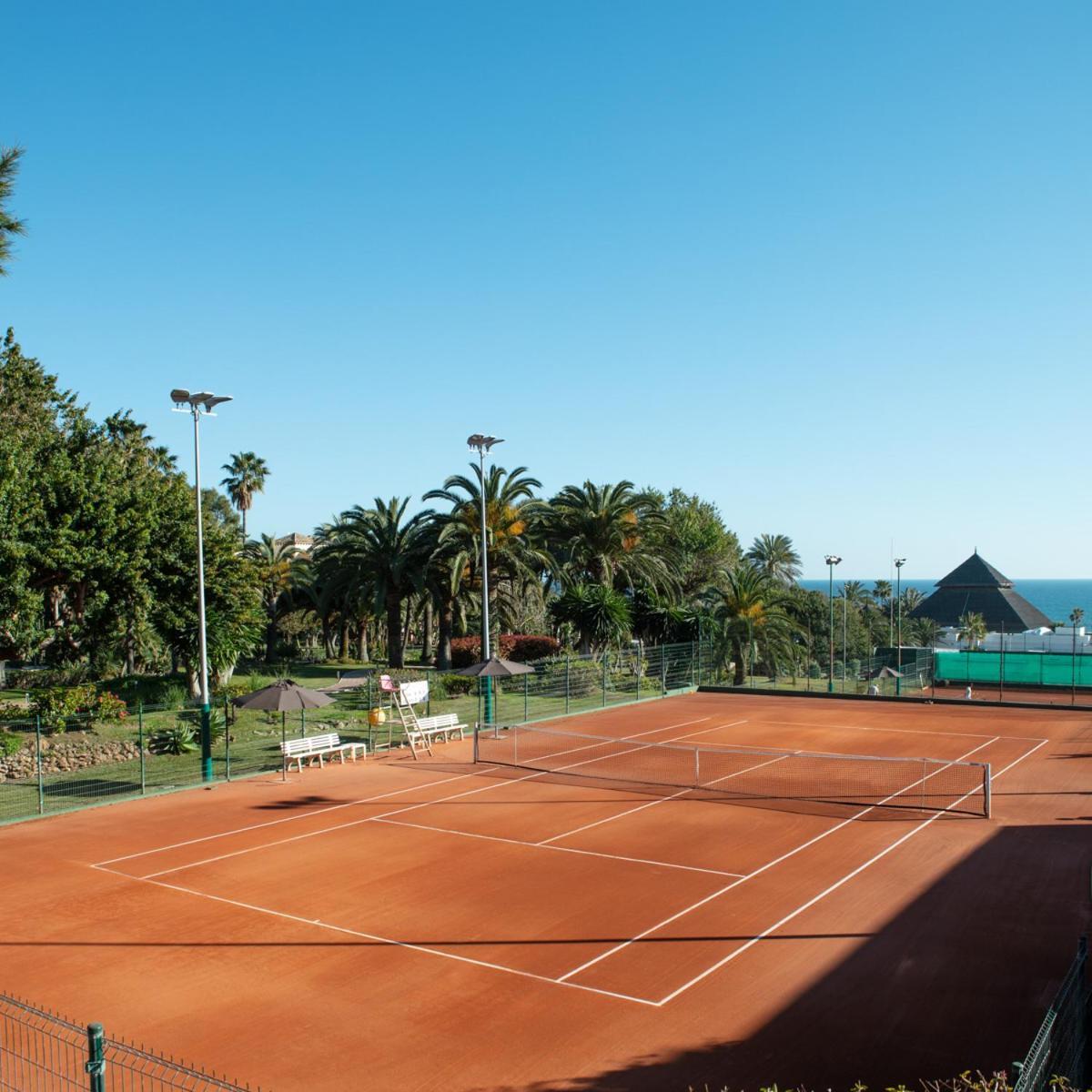 Don Carlos Marbella Luaran gambar Tennis courts at the club