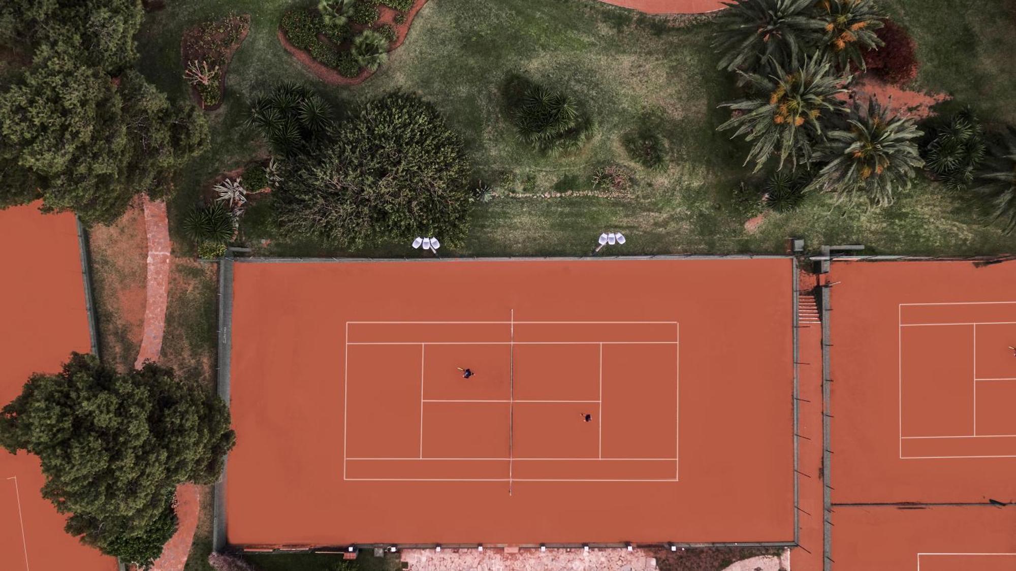 Don Carlos Marbella Luaran gambar Tennis court